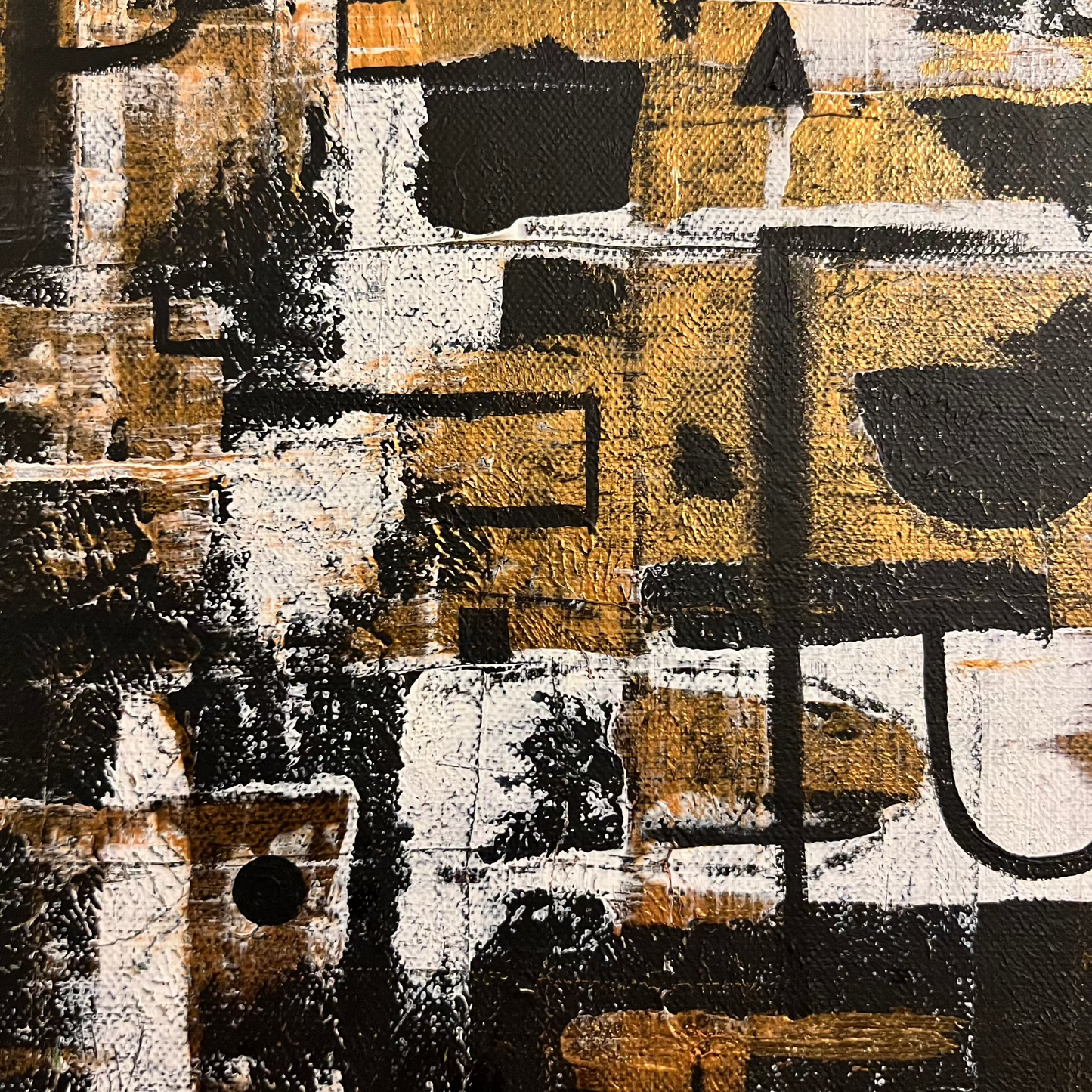 Gold and White – Abstrakt Akrylmaleri i Gull og Hvitt (32,5 x 40,5 cm)