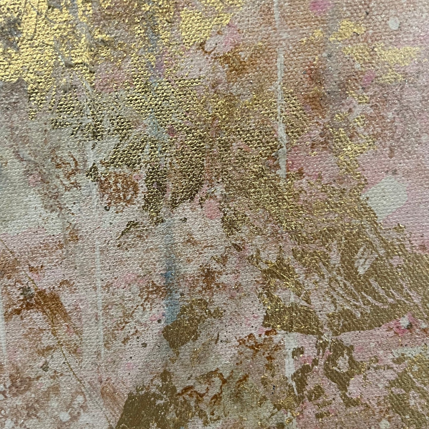 Innocent Beauty – Abstrakt Akrylmaleri med Tekstur og Glitter (60 x 73 cm)